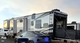 2019 Dutchmen Voltage 4205 Bunk Room, $ 68,750