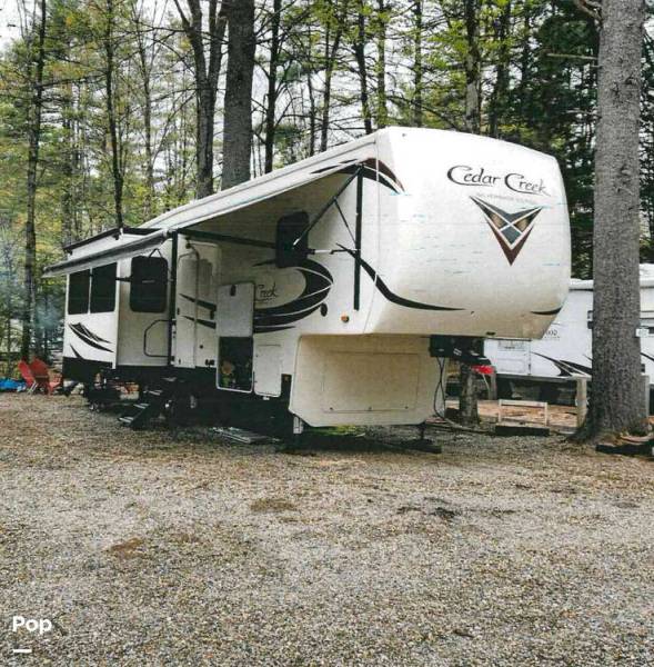 2020 Forest River Cedar Creek 29RW, $ 44,900