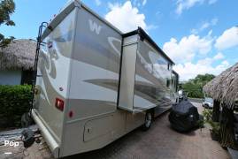 2014 Winnebago Vista 35B, $ 69,000