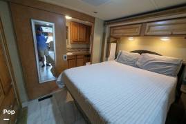 2014 Winnebago Vista 35B, $ 69,000