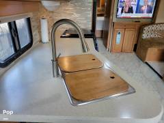 2014 Winnebago Vista 35B, $ 69,000