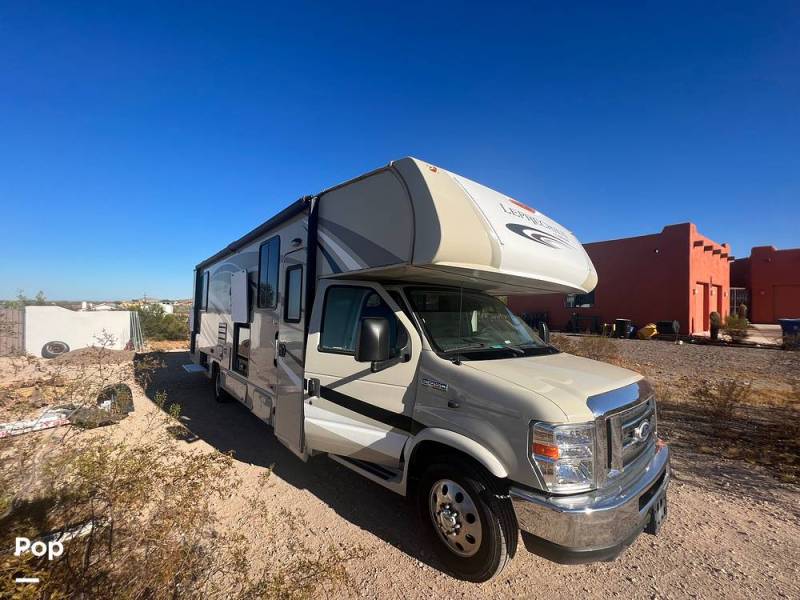 2017 Coachmen Leprechaun 319MB, $ 49,999