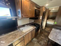 2017 Coachmen Leprechaun 319MB, $ 49,999