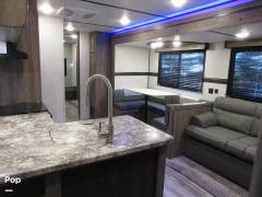2022 CrossRoads Zinger 328SB, $ 41,800