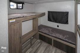 2022 CrossRoads Zinger 328SB, $ 41,800