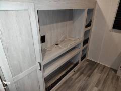 2021 Keystone Sprinter 341BIK, $ 37,999