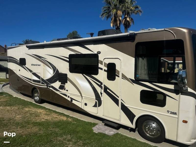 2017 Thor Motor Coach Windsport 34P, $ 49,900