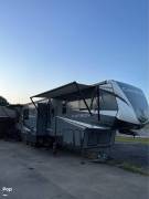 2020 Keystone Carbon 403, $ 69,500