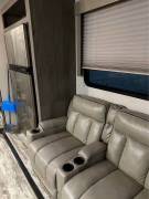 2020 Keystone Carbon 403, $ 69,500