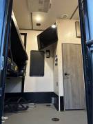 2020 Keystone Carbon 403, $ 69,500