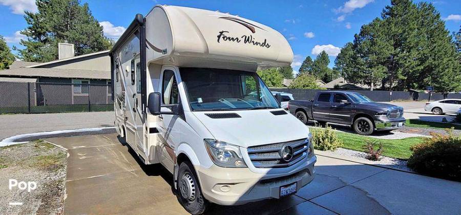 2017 Thor Motor Coach Four Winds 24HL, $ 112,000
