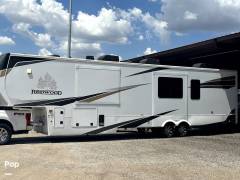 2023 CrossRoads Redwood 4001LK, $ 140,000