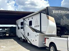 2023 CrossRoads Redwood 4001LK, $ 140,000