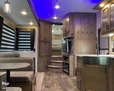 2020 Cherokee Arctic Wolf 315PACK12, $ 41,800