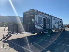 2017 Dutchmen Voltage 3970 Epic Series, $ 72,500