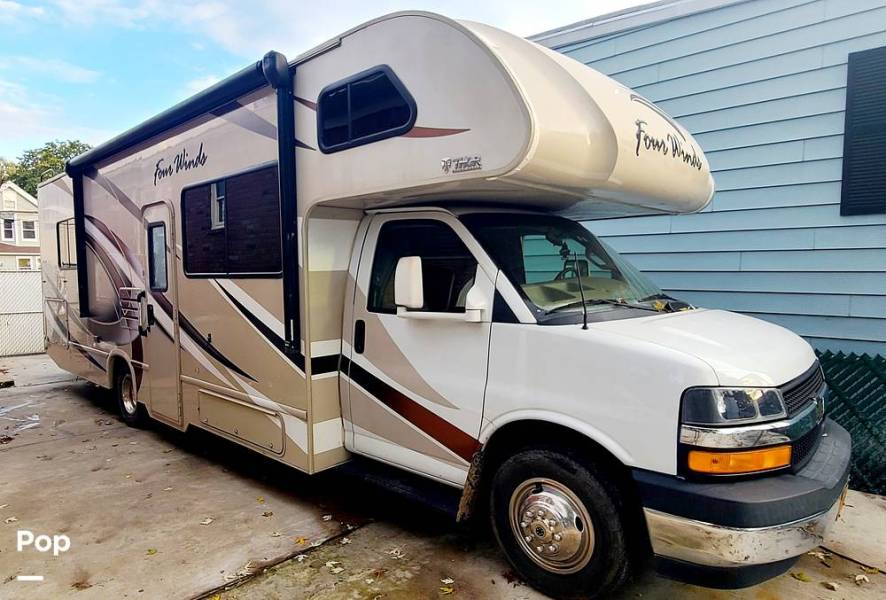 2018 Thor Motor Coach Four Winds 28A, $ 50,000