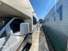 2018 Thor Motor Coach Four Winds 28A, $ 50,000