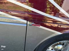 2022 Fleetwood Discovery LXE 40G, $ 209,000