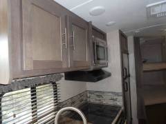 2015 Forest River Surveyor 245BHS, $ 14,900