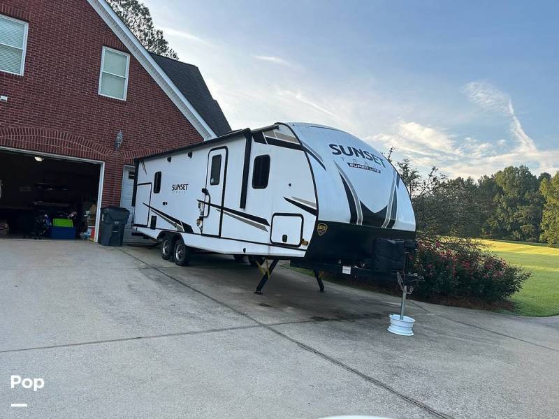 2022 CrossRoads Sunset Trail 253RB, $ 29,000