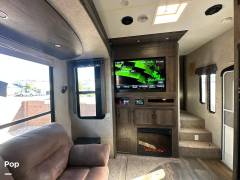 2016 Eclipse Attitude 33G2S, $ 45,000