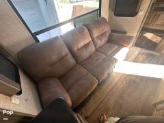 2016 Eclipse Attitude 33G2S, $ 45,000