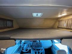 2018 Thor Motor Coach Majestic 28A, $ 33,000