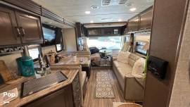2018 Thor Motor Coach A.C.E. 32.1, $ 57,000