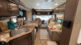 2018 Thor Motor Coach A.C.E. 32.1, $ 57,000