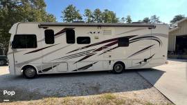 2018 Thor Motor Coach A.C.E. 32.1, $ 57,000
