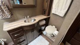 2018 Thor Motor Coach A.C.E. 32.1, $ 57,000