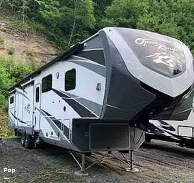 2018 Highland Ridge Open Range 3X427BHS, $ 51,500