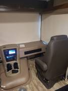 2015 Georgetown 329DS, $ 59,000