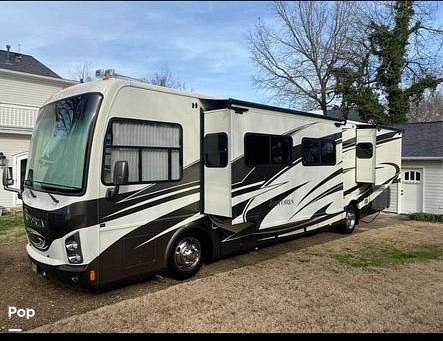 2009 Damon Astoria Pacific 3776, $ 55,000