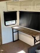 2009 Damon Astoria Pacific 3776, $ 55,000