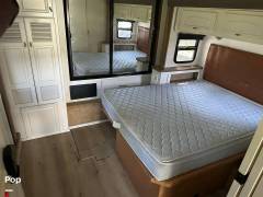2009 Damon Astoria Pacific 3776, $ 55,000