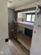 2009 Damon Astoria Pacific 3776, $ 55,000