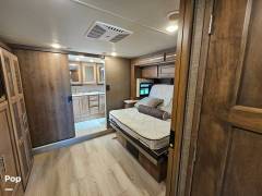 2022 Thor Motor Coach Palazzo 37.5, $ 174,900