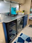 2019 Airstream Flying Cloud 30FB Bunk, $ 94,000