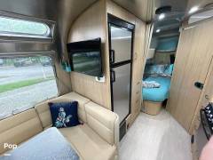 2019 Airstream Flying Cloud 30FB Bunk, $ 94,000