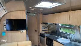 2019 Airstream Flying Cloud 30FB Bunk, $ 94,000