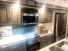 2021 Keystone Montana 3780RL, $ 59,800