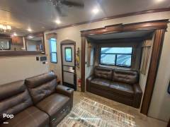 2019 Keystone Alpine 3800FK, $ 49,000
