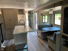 2020 Coachmen Freedom Express 324RLDSLE, $ 40,900