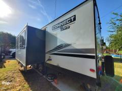2021 KZ Connect C271BHKSE, $ 25,500
