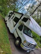 2017 Forest River Sunseeker 3250DSLE, $ 47,000