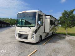 2022 Thor Motor Coach Hurricane 29M, $ 100,000