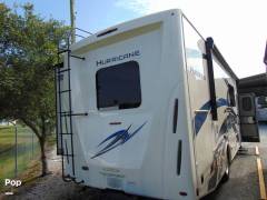 2022 Thor Motor Coach Hurricane 29M, $ 100,000