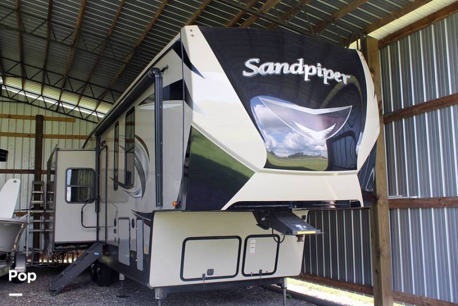 2020 Forest River Sandpiper 33RLIK, $ 39,000