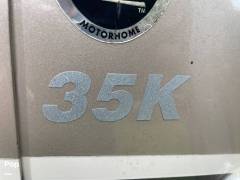 2015 Fleetwood Bounder 35K, $ 74,000